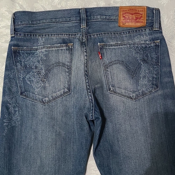 Levi's Straight Leg Jeans - Picture 13 of 16